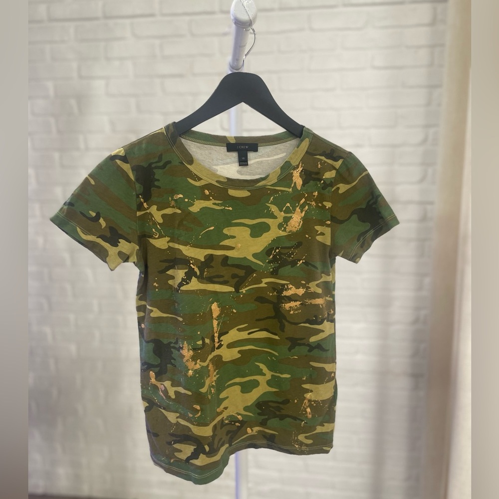 J. Crew | Camo & Gold Splatter Tee | XS